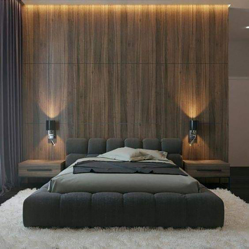 Stylish headboard for a touch of elegance.